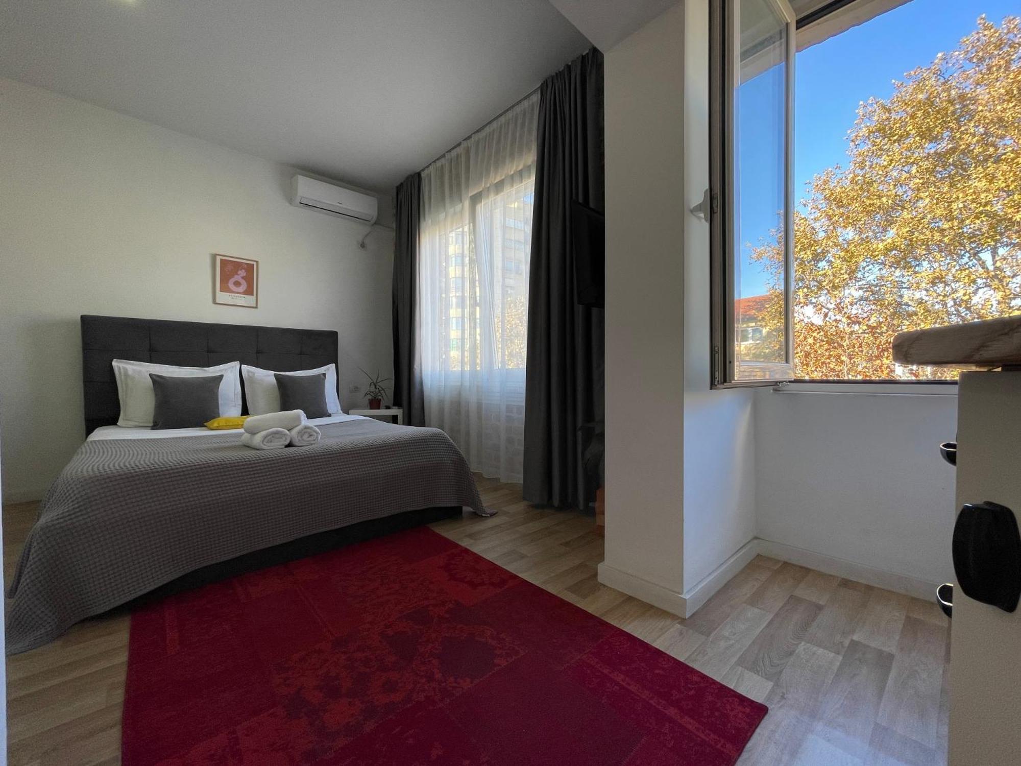 Bricks Studio Apartments Tiranë Ngoại thất bức ảnh