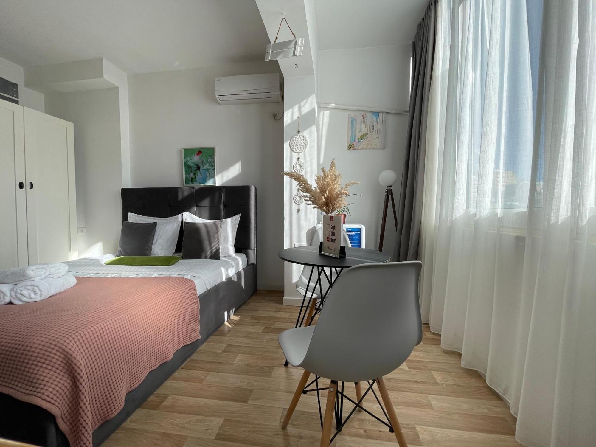 Bricks Studio Apartments Tiranë Ngoại thất bức ảnh